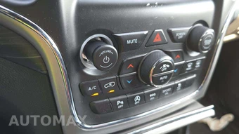 2019 Jeep Grand Cherokee Laredo - miniatura 24