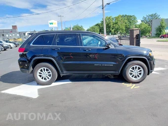 2019 Jeep Grand Cherokee Laredo - miniatura 2
