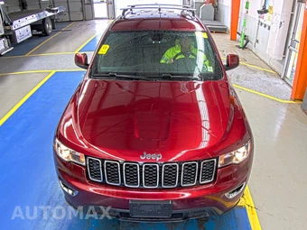2019 Jeep Grand Cherokee Laredo – miniatura 2