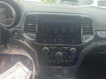 2019 Jeep Grand Cherokee Overland - miniatura 10