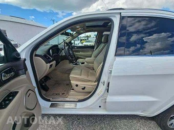 2019 Jeep Grand Cherokee Overland - miniatura 7