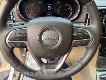 2019 Jeep Grand Cherokee Overland - miniatura 16
