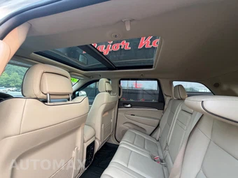 2019 Jeep Grand Cherokee Overland - miniatura 23