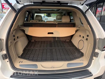 2019 Jeep Grand Cherokee Overland - miniatura 24