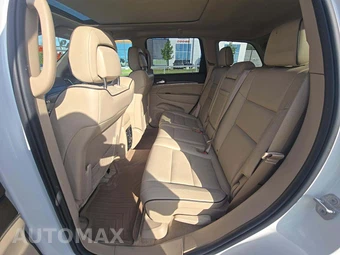 2019 Jeep Grand Cherokee Overland - miniatura 10
