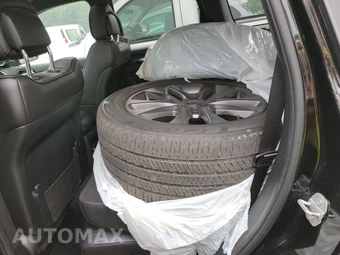 2019 Jeep Grand Cherokee Overland High Altitude Edition - miniatura 13