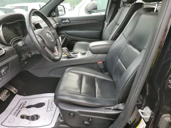 2019 Jeep Grand Cherokee Overland High Altitude Edition - miniatura 7
