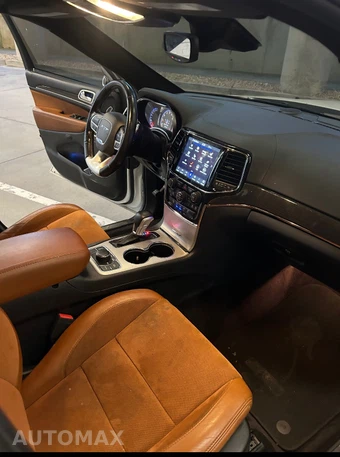2019 Jeep Grand Cherokee SRT - miniatura 3
