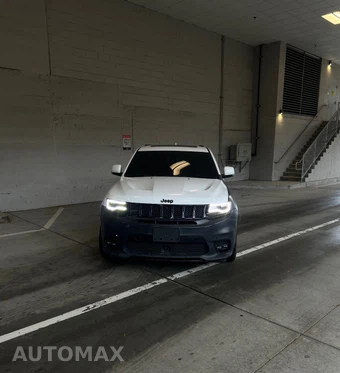 2019 Jeep Grand Cherokee SRT - miniatura 8