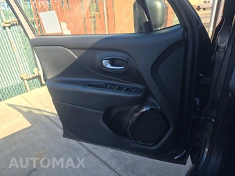 2019 Jeep Renegade Altitude Edition - miniatura 9