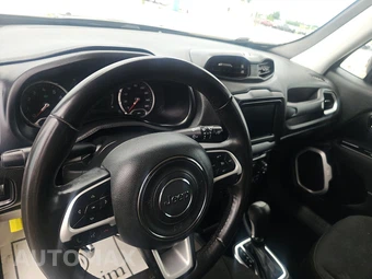 2019 Jeep Renegade Latitude - miniatura 11