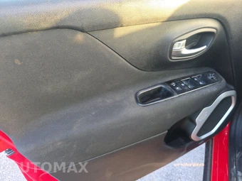 2019 Jeep Renegade Latitude – miniatura 15