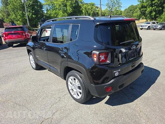 2019 Jeep Renegade Latitude - miniatura 2