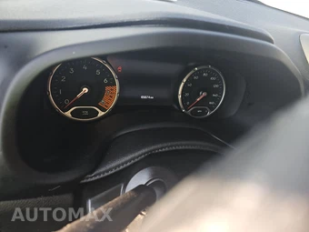 2019 Jeep Renegade Limited – miniatura 12