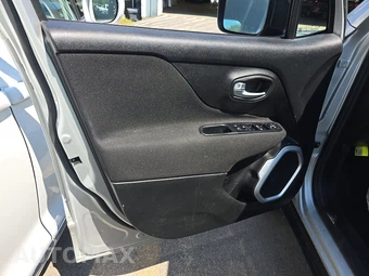 2019 Jeep Renegade Sport – miniatura 9