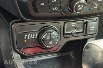 2019 Jeep Renegade Trailhawk - miniatura 32