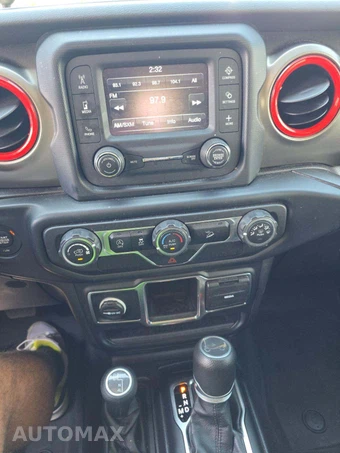 2019 Jeep Wrangler Sport - miniatura 10