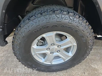 2019 Jeep Wrangler Sport S - miniatura 10