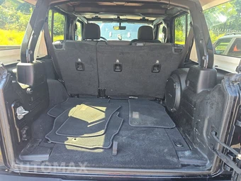 2019 Jeep Wrangler Unlimited Sahara - miniatura 16