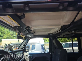 2019 Jeep Wrangler Unlimited Sahara - miniatura 17