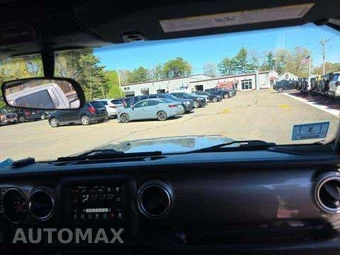 2019 Jeep Wrangler Unlimited Sahara - miniatura 20