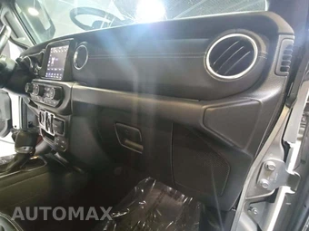 2019 Jeep Wrangler Unlimited Sahara - miniatura 19