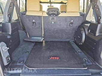 2019 Jeep Wrangler Unlimited Sahara - miniatura 14