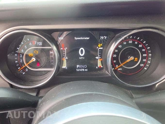 2019 Jeep Wrangler Unlimited Sahara - miniatura 9