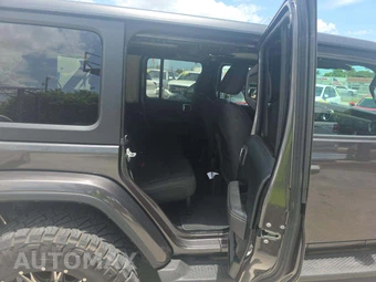 2019 Jeep Wrangler Unlimited Sahara - miniatura 13