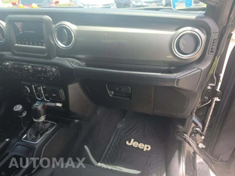 2019 Jeep Wrangler Unlimited Sahara - miniatura 16