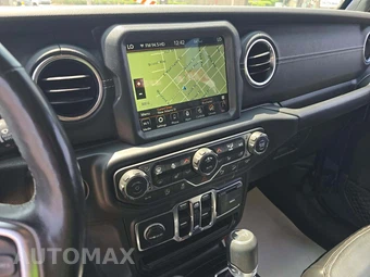 2019 Jeep Wrangler Unlimited Sahara - miniatura 10