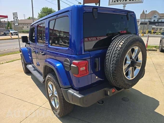 2019 Jeep Wrangler Unlimited Sahara - miniatura 2
