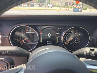 2019 Jeep Wrangler Unlimited Sahara - miniatura 9