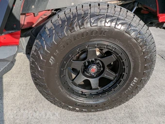 2019 Jeep Wrangler Unlimited Sahara - miniatura 45