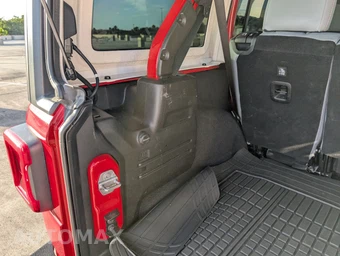 2019 Jeep Wrangler Unlimited Sahara - miniatura 72