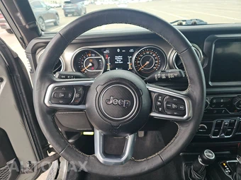 2019 Jeep Wrangler Unlimited Sahara - miniatura 10