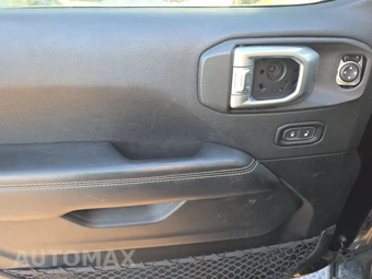 2019 Jeep Wrangler Unlimited Sahara - miniatura 9