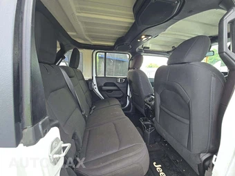 2019 Jeep Wrangler Unlimited Sahara - miniatura 12