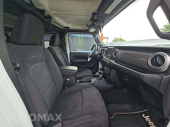 2019 Jeep Wrangler Unlimited Sahara - miniatura 14