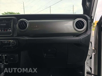 2019 Jeep Wrangler Unlimited Sahara - miniatura 15
