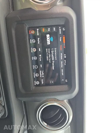 2019 Jeep Wrangler Unlimited Sahara - miniatura 23