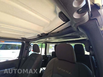 2019 Jeep Wrangler Unlimited Sahara - miniatura 11