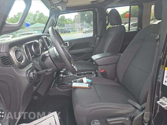 2019 Jeep Wrangler Unlimited Sahara - miniatura 3