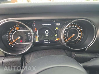 2019 Jeep Wrangler Unlimited Sahara - miniatura 6