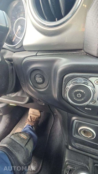 2019 Jeep Wrangler Unlimited Sahara - miniatura 17