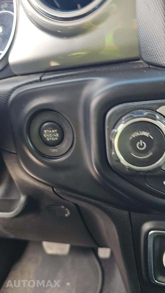 2019 Jeep Wrangler Unlimited Sahara - miniatura 30