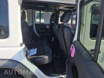 2019 Jeep Wrangler Unlimited Sahara - miniatura 13