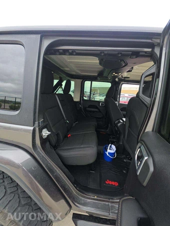 2019 Jeep Wrangler Unlimited Sahara - miniatura 13