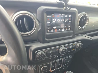 2019 Jeep Wrangler Unlimited Sahara - miniatura 11