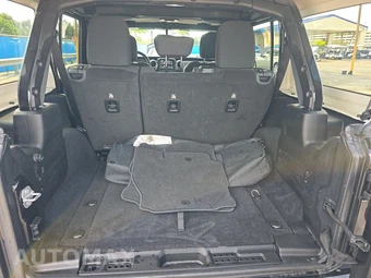 2019 Jeep Wrangler Unlimited Sahara - miniatura 16
